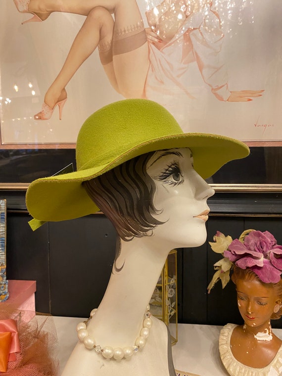 1970s style hat, wide brim, lime green felt, vint… - image 6