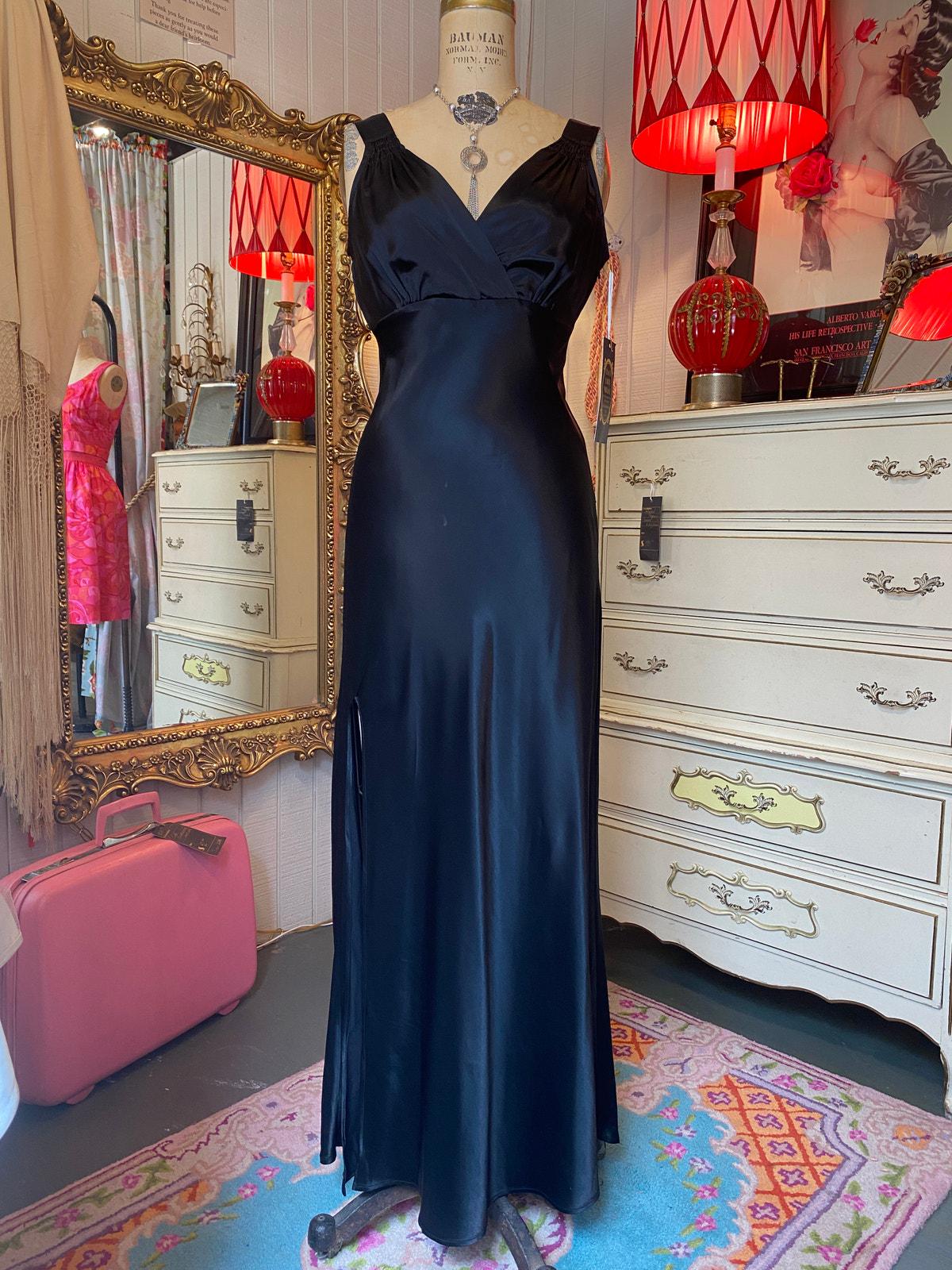 maxi dresses black Ruffle Dress in | One Shoulder Cotton Maxi Dress Size:20/22 12-4-23 Black Lace-Up Sequins Backless %0D%0A*%20If%20you%20are%20between%20two%20sizes%20the%20larger%20one%20is%20recommended.%26nbsp%3B%0D%0A%26nbsp%3B%0D%0A%26nbsp%3B%0D%0A%26nbsp%3B%0D%0A%0D%0A%26nbsp%3B%0D%0A%26nbsp%3B%0D%0A%26nbsp%3B%0D%0A%26nbsp%3B%0D%0A%26nbsp%3B