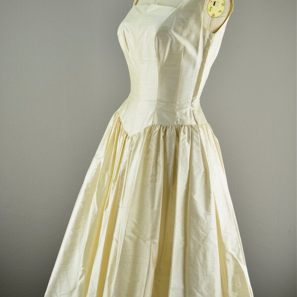1950s silk wedding dress /  50s vintage wedding dress / tea length wedding dress