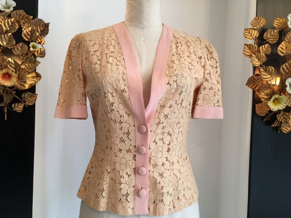 1940s lace blouse, vintage 40s blouse, puff should