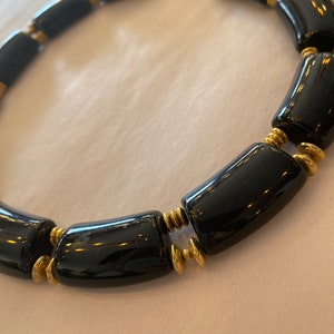 1980s choker, vintage 80s jewelry, black lucite, 1980s accessories, mob wife, chunky plastic necklace, black and gold, trifari, links image 7