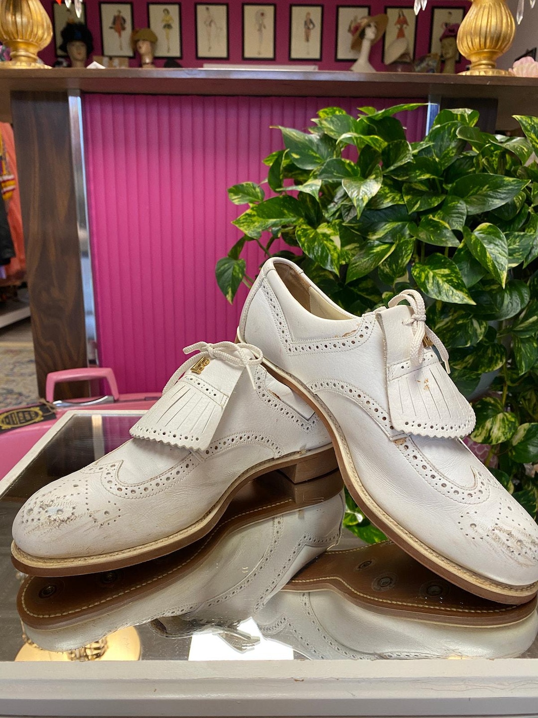 Vintage White Leather Golf Shoes With Tassels. 1970s Lace up