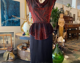 1980s cocktail dress, red metallic, vintage 80s dress, keyhole, peplum dress, 80s formal, t juniors, small, red and black, lurex dress, cap