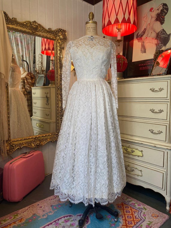 1950s White Lace Fit and Flare Tea Length Wedding Dress 50s Bride Rhinestone Xs