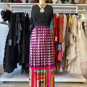 vintage 1970s geometric mod maxi dress, small, black and purple, wrap bust, sleeveless, retro striped color block, kaftan, 26