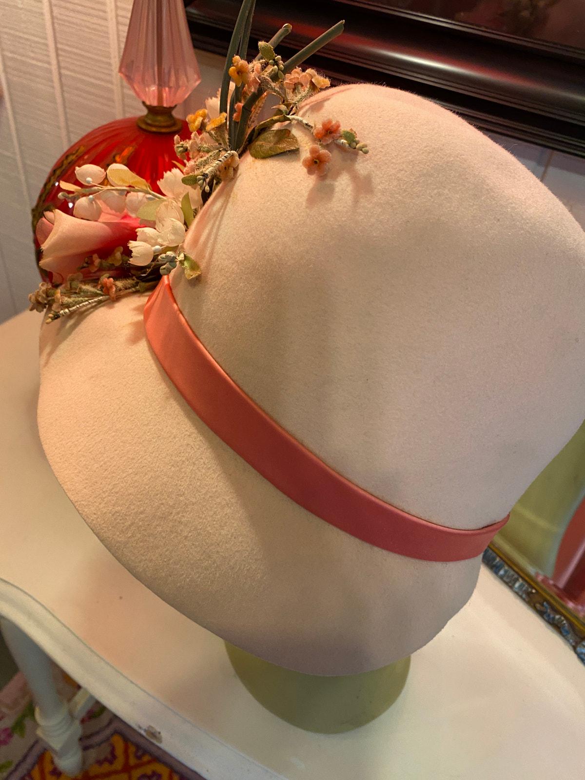 Vintage 1970s Pink Cloche Hat Flowers Roses Flapper Style 