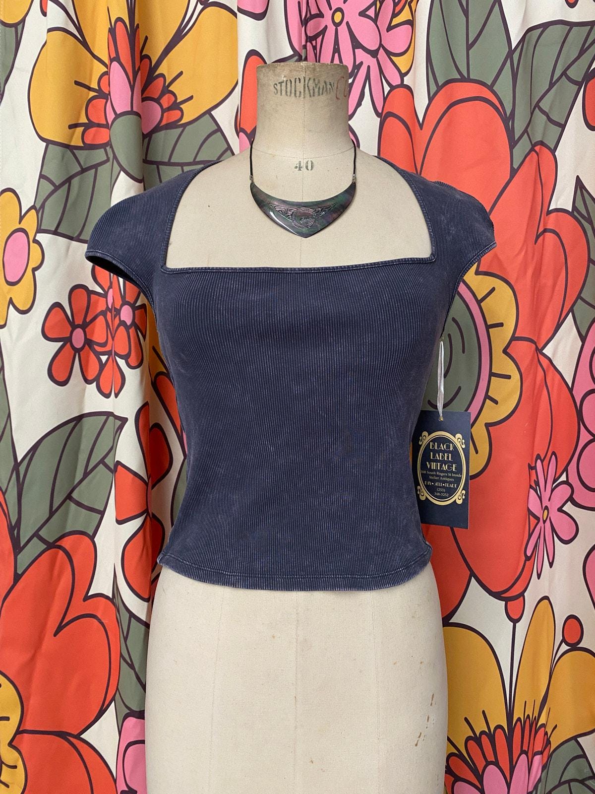 Vintage Y2k Ribbed Gray Crop Top Low Cut Cap Sleeve Fitted Cropped