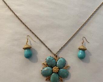 Sarah Coventry, turquoise flower, vintage jewelry set, necklace and earrings, mod, 1960s costume jewelry, hippie style, cabochon, pendant