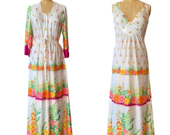 1970s loungewear, nightgown and robe, floral print nylon, palm royale, medium, peignoir set, bell sleeves, sears, mod 2 piece set