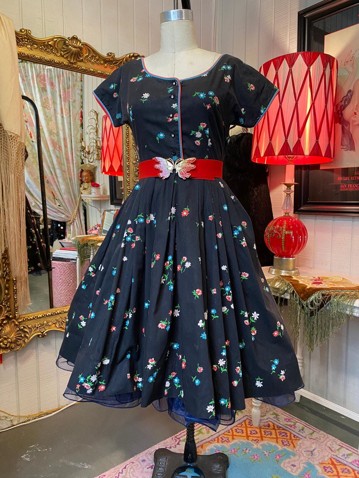 50s sweetheart knot back floral flare dress Open-Back Long Satin Prom Dress with Knot main image 0