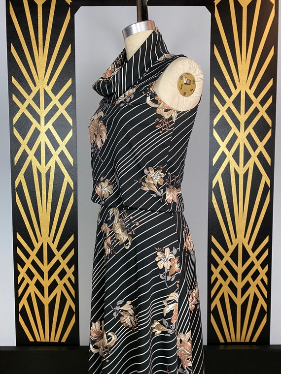 1970s polyester dress, black floral, vinytage 70s… - image 7