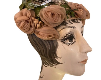 1950s hat, vintage headpiece, chiffon roses, beige flowers hat, mid century fashion, 50s millinery