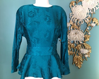 1980s peplum blouse, dolman sleeves, vintage 90s blouse, emerald green silk, 26 27 waist. Size small, Nordstrom point of view, fit and flare