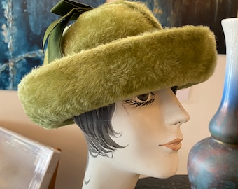 1960s green hat, bowler style, faux green fur, frank olive, vintage hat, 60s millinery, derby, Breton, mod hat, accessories, Emme boutique