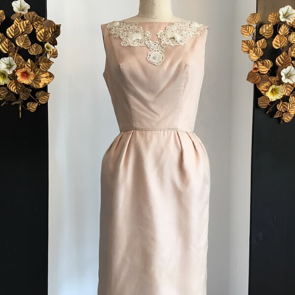 wedding guests dresses Midi Sleeveless V-Neck A-Line Guest Dress with Delicate Ruffled Bridesmaid dresses with sleeves Colour:Sienna summer26sale