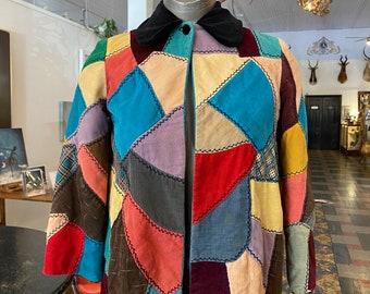 Veste patchwork des années 1970, veste vintage des années 70, courtepointe folle, style hippie, petite taille, bohème, manteau de festival, sally, veste en velours côtelé