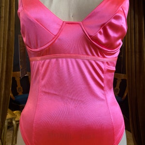 costume da bagno vintage, rosa neon, pezzo unico, costume da bagno anni '90, medio, barbiecore, ferretto, body, costumi da bagno, y2k, luminoso, busto 36, pin up immagine 3