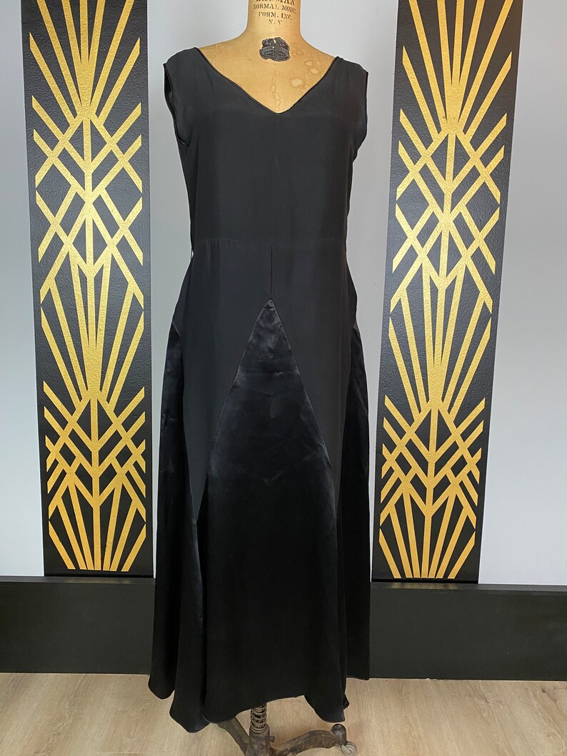 1920s 2 piece set, flapper style, dress with capelet, black rayon, anitique dress, harlequin, flutter sleeves, 1930s dress, art deco, medium image 2