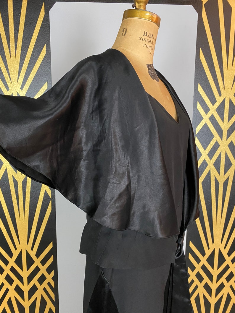 1920s 2 piece set, flapper style, dress with capelet, black rayon, anitique dress, harlequin, flutter sleeves, 1930s dress, art deco, medium image 5