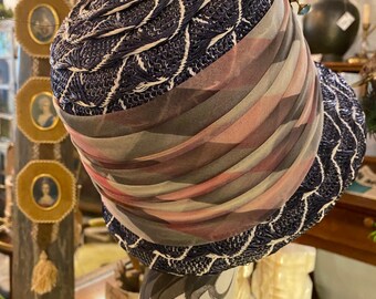 Vintage 1960s Cloche Hat Navy and White Lazarus Paris 60s  display picture 1
