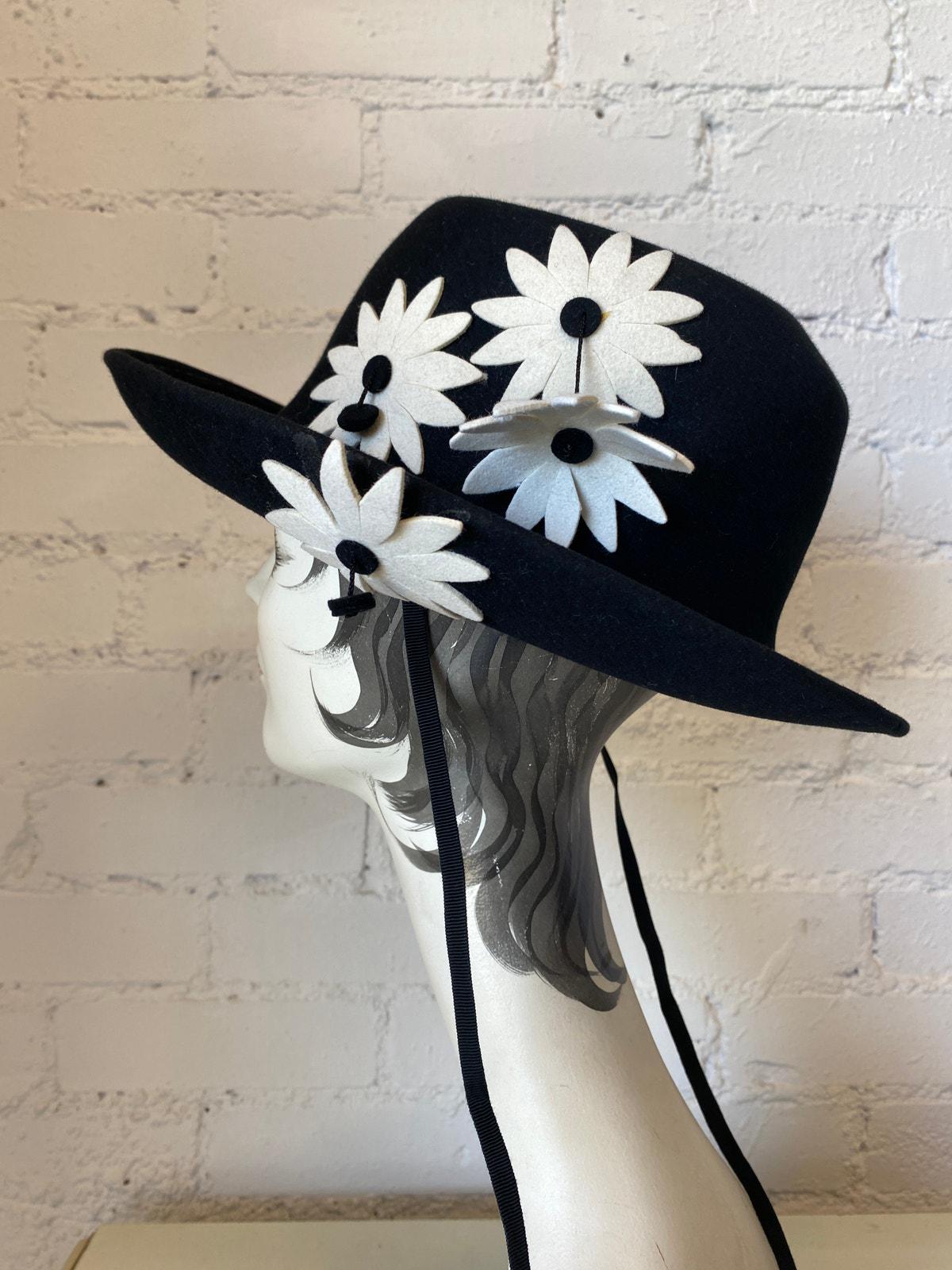 Vintage 1960s Adolfo Black Wool Wide Brim Hat With Daisies  display picture 3