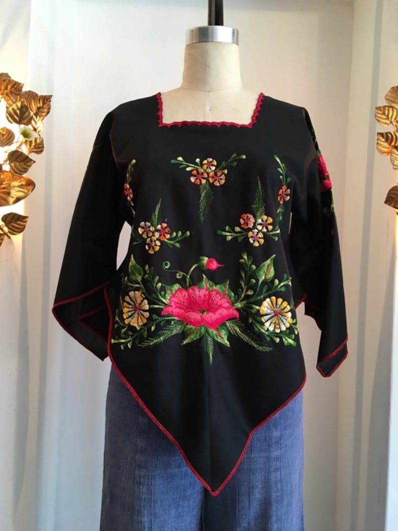 embroidered blouse 1970s hippie blouse vintage 70s top boho style shirt size medium angel sleeve top bohemian blouse