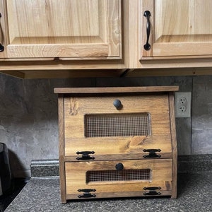 Bread Box Vegetable Bin Rustic Farmhouse wooden Storage Primitive Cupboard Onion Potatoes Country Kitchen handmade wood Gift.
PROVINCIAL STAIN