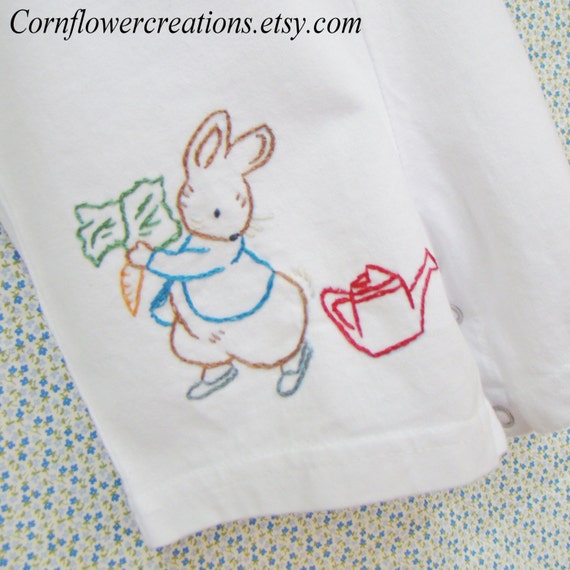 I HAVE 2 LADYBIRD VINTAGE BEATRIX POTTER PETER RABBIT BOYS BABY GROW-6-12 MTHS