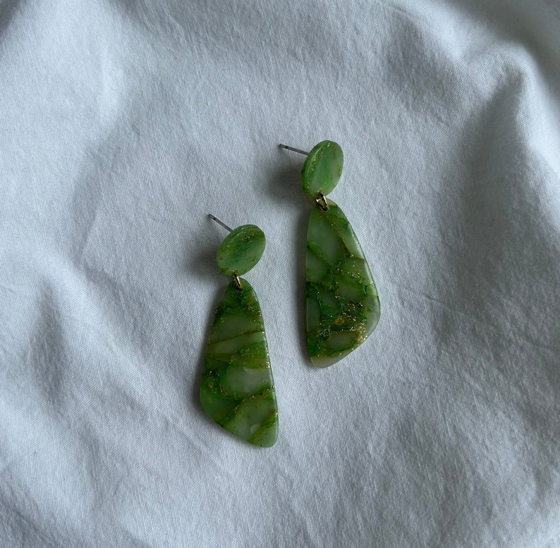 Boucles d'oreilles en argile polymère faites à la main Vert