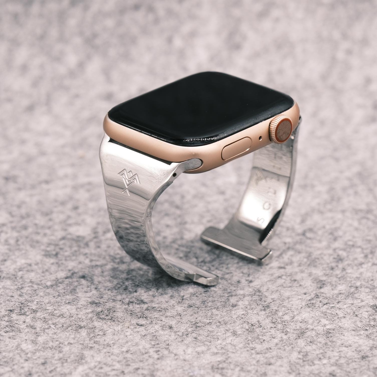 SOULITE Crystal Pole Apple Watch Bangle - Etsy