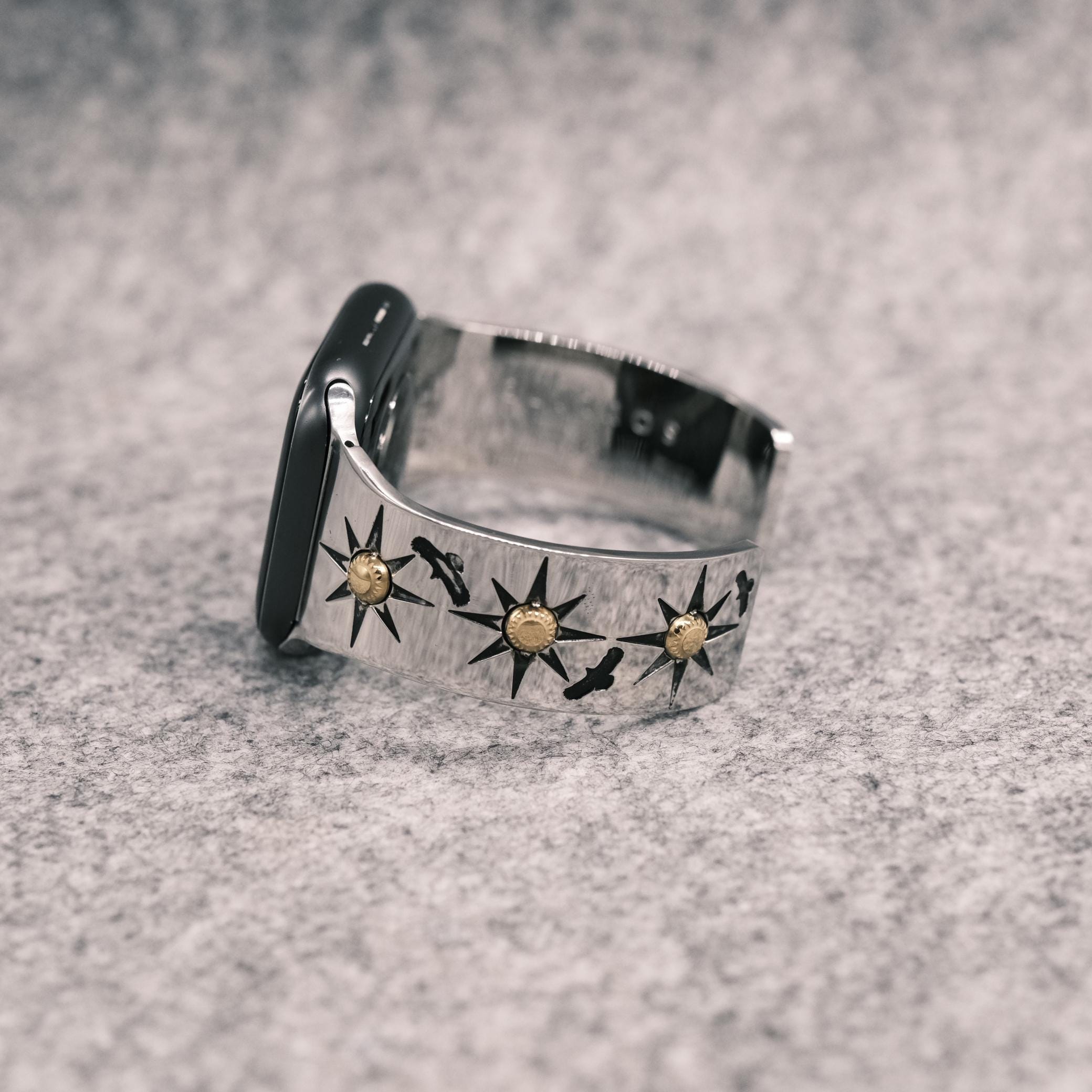 SOULITE Sun Eagle Apple Watch Bangle - Etsy