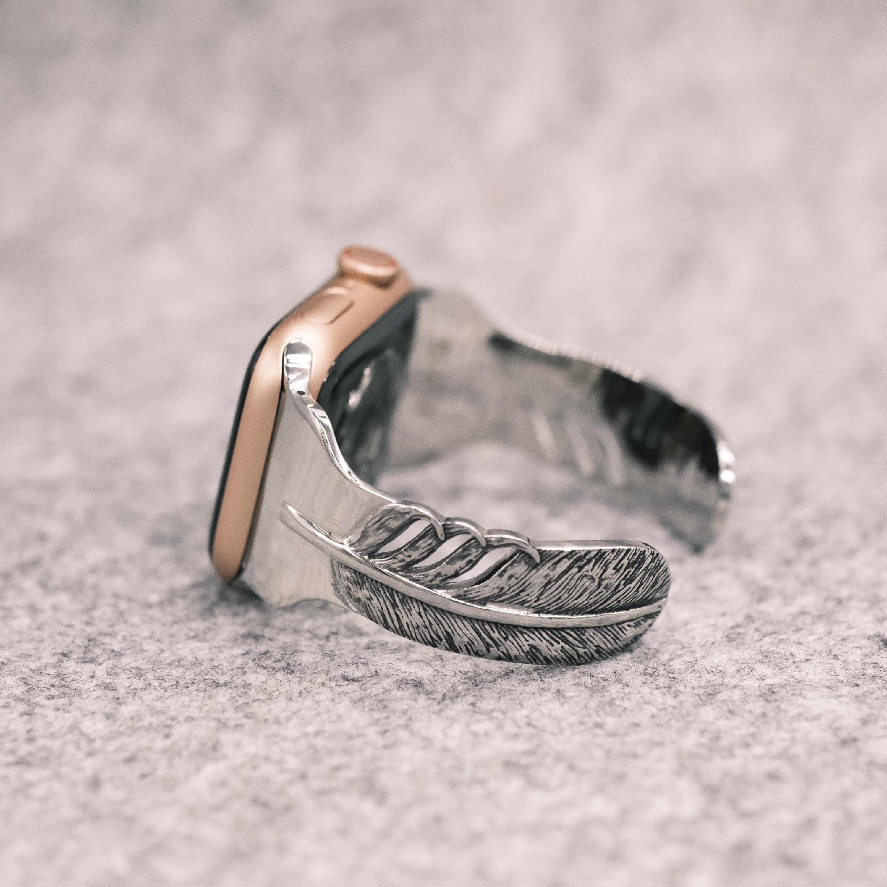 SOULITE フェザーエレガント Apple Watch バングル - Etsy 日本