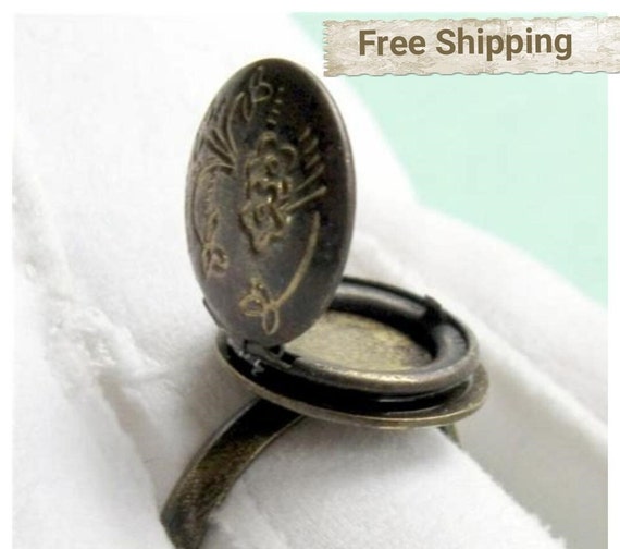 Poison Ring, Poison Locket Ring, Novelty Jewelry, Gothic Ring, Pet Memorial Jewelry, Dainty Ring