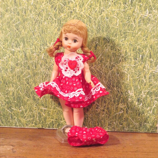 Sweetheart red dress Valentines Day for 7-8 inch dolls Vogue Ginny, Mde Alexander