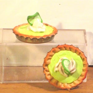 Miniature Key Lime pie Dollhouse food