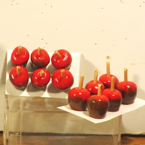 Miniature display of 6 red caramel apples  Dollhouse food