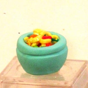 Miniature bowl Pad Thai noodles    Dollhouse food