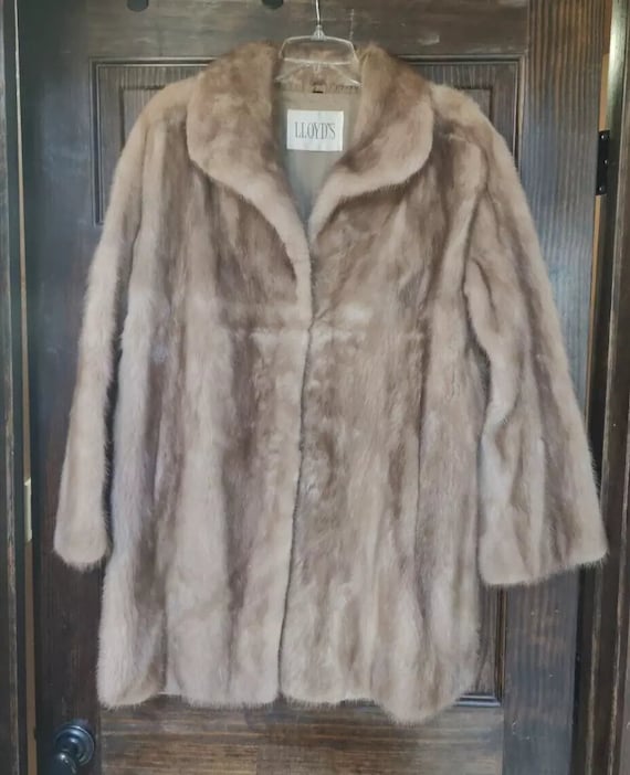 Vintage Lloyds Denver Fur Coat Jacket Women’s Size