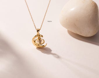 18K Gold Plated Crescent Moon Necklace, Celestial Pendant, Waterproof Stainless Steel