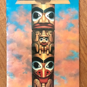 Vintage Totem Pole Paper DIY Assembly book