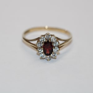 9ct Yellow Gold Cubic Zirconia Fancy Ring