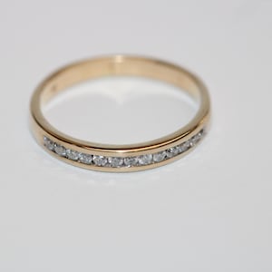 9ct Yellow Gold 15pt Diamond Ring