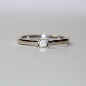 9 Karat Weißgold Princess Cut Diamant 15pt Verlobungsring