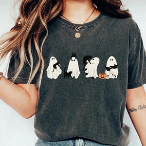 Trendy Сute Ghost Cat Shirt, Halloween Cat Shirt, Black Cat Shirt, Cat Lover Shirt, Ghost Cat t-shirt, Funny Ghost Cat Shirt