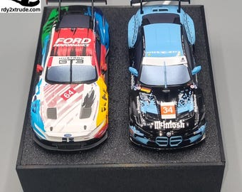 Base di ricarica V3 per 2 veicoli Carrera HYBRID, compatibili anche con Ford e BMW, inclusi 2 cavi USB, vari colori.