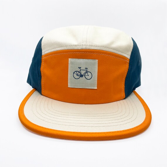 boomerang hat