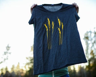 Wheat Graphic T-Shirt: Golden Wheat Screen Print, Women's Loose Fit