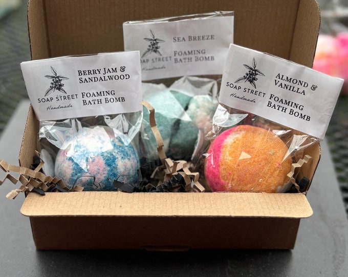 Imperfect Fizzy Bath Bomb Seconds 450g, Handmade, Natural, Moisturising,  Vegan, Palm Oil Free, Plastic Free Packaging, Self Care