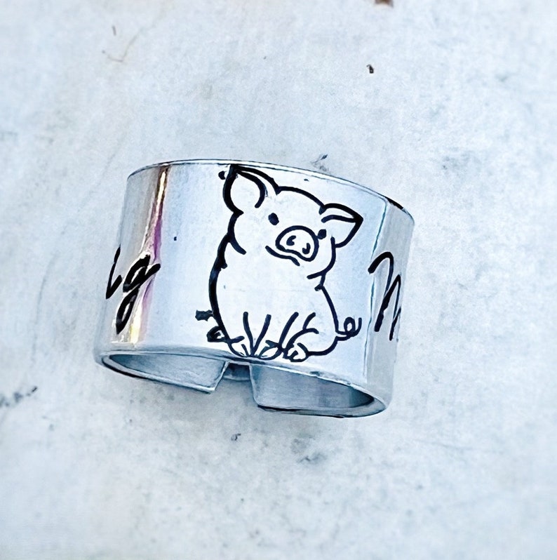 Pig Mom Wide Ring-aluminum band-pigs ring-vegan ring-vegan jewelry-vegan gifts-wide ring-gifts-adjustable-pig ring-rings-farm animals image 1