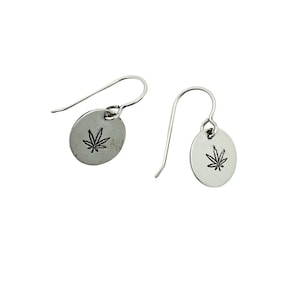 Hemp Leaf Dangle Earrings-Cannabis Earrings-Hemp Leaf Earrings-Weed Jewelry-Cannabis jewelry-Hemp Jewelry-Vegan Earrings-420 Day